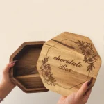 شکلات خوری چوبی